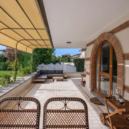 Apartamento Con Piscina Privata