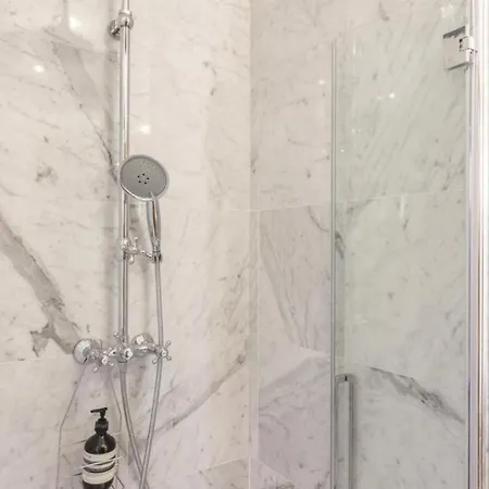 Con Piscina Privata