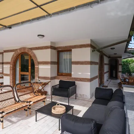 Apartamento Con Piscina Privata *
