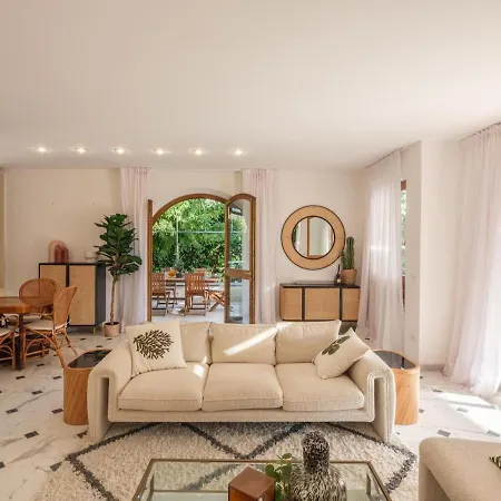 Apartamento Con Piscina Privata *